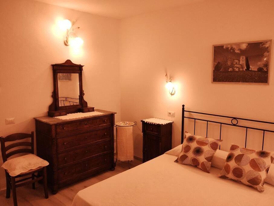 La Casina Di Nonna Giulia Daire Castiglione dʼOrcia Dış mekan fotoğraf
